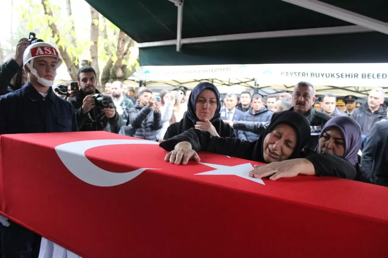 Şehit Binbaşı Nihat İlgen Kayseri’de defnedildi 3