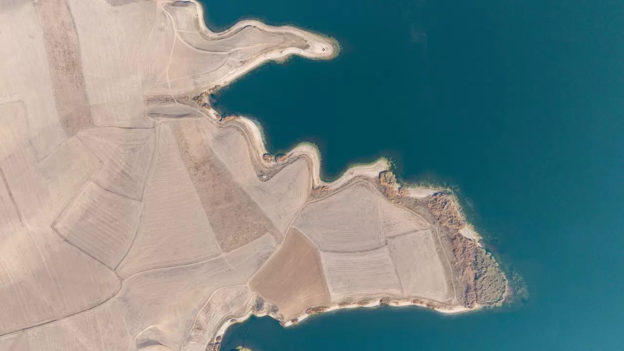 Havadan görüntülendi: Kapulukaya Barajı'nın eşsiz doğal manzarası 5