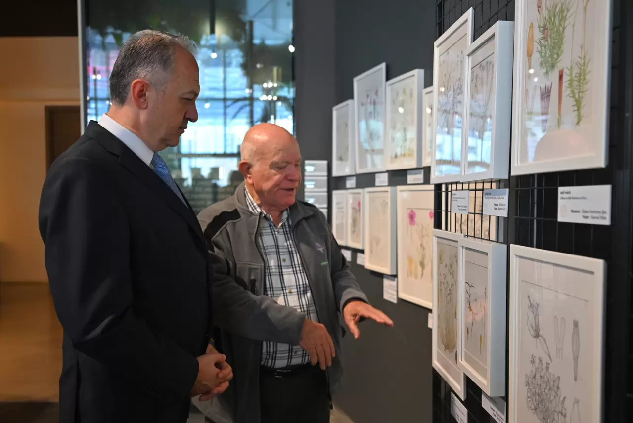 "Resimli Türkiye Florası 17. Cilt" sergisi açıldı 4