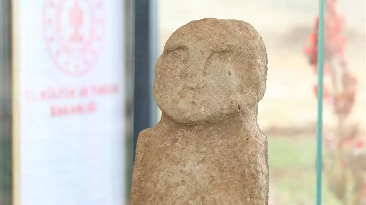 Neolitik dönemin 3 boyutlu insan heykelleri ilk kez sergilenecek 7
