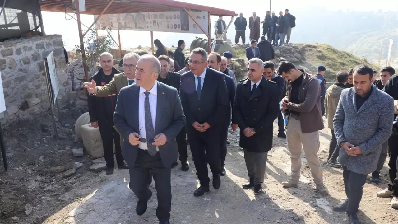 Harput Kalesi'ndeki arkeolojik kazılarla Fetih Mescidi gün ışığına çıkarılacak 2