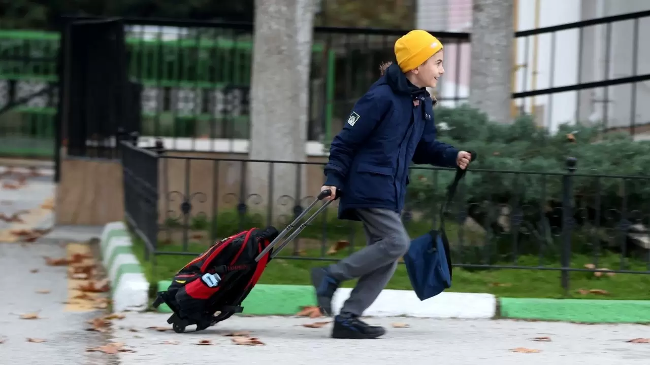 Ara tatil bitti, öğrenciler yeniden ders başında 7