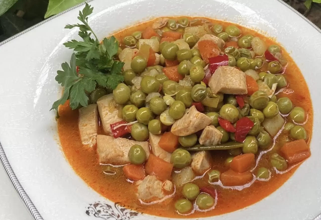 GÜNÜN MENÜSÜ 22 KASIM 2025 | 'Bugün ne pişirsem?' diyenlere akşam yemeği tarifleri 3