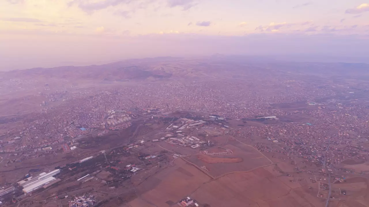 Kırıkkale'de gün batımı renk cümbüşü oluşturdu 3