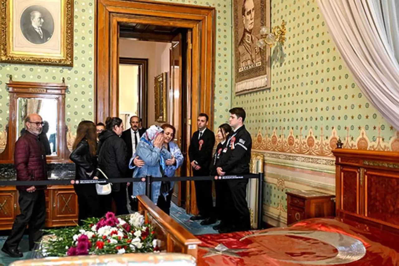 Türkiye Atatürk'ü anıyor! Dört bir yanda hayat adeta durdu 15