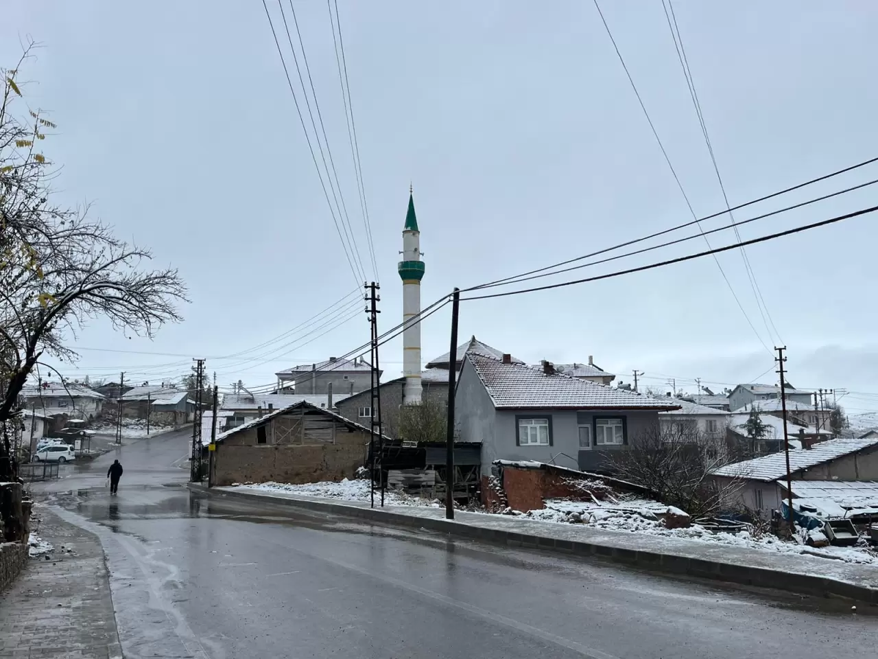 Türkiye’nin yüksek kesimlerinde kar etkili: Beyaz örtü geniş alanları kapladı 1