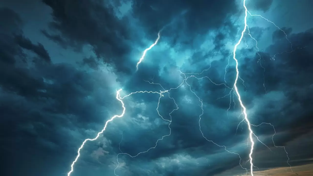 Meteoroloji’den sürpriz uyarı! Bu şehirlerde sağanak ve sis alarmı: Sıcaklıklar mevsim normallerinin üzerine çıkıyor! 1