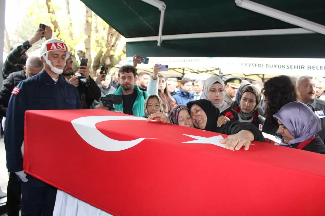 Şehit Binbaşı Nihat İlgen Kayseri’de defnedildi 4