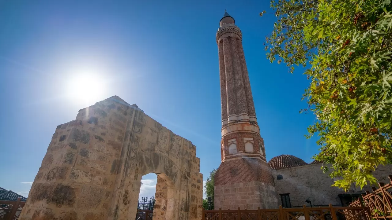 Yivli Minare Külliyesi yeni çehresiyle ziyaretçilerini ağırlıyor 5