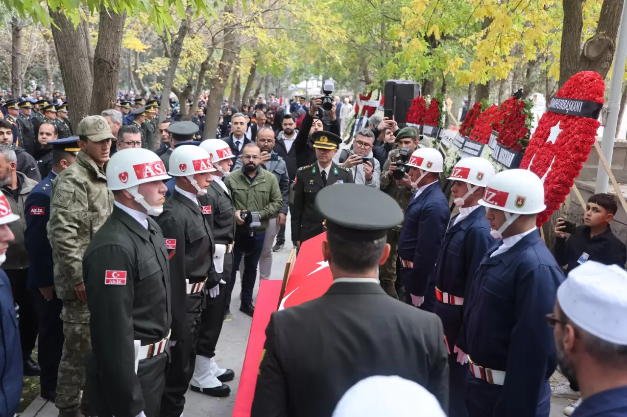 Konyalı şehit Ahmet Yasir Kuyucu son yolculuğuna uğurlandı 4