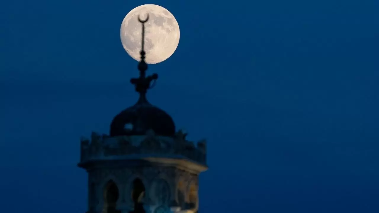 İzmir'de Dolunay geceyi aydınlattı 5