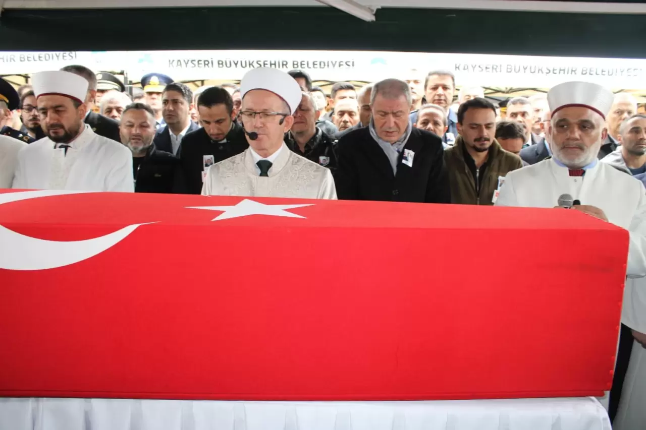 Şehit Binbaşı Nihat İlgen Kayseri’de defnedildi 5