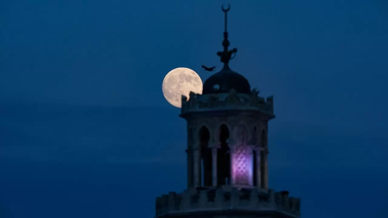 İzmir'de Dolunay geceyi aydınlattı 3