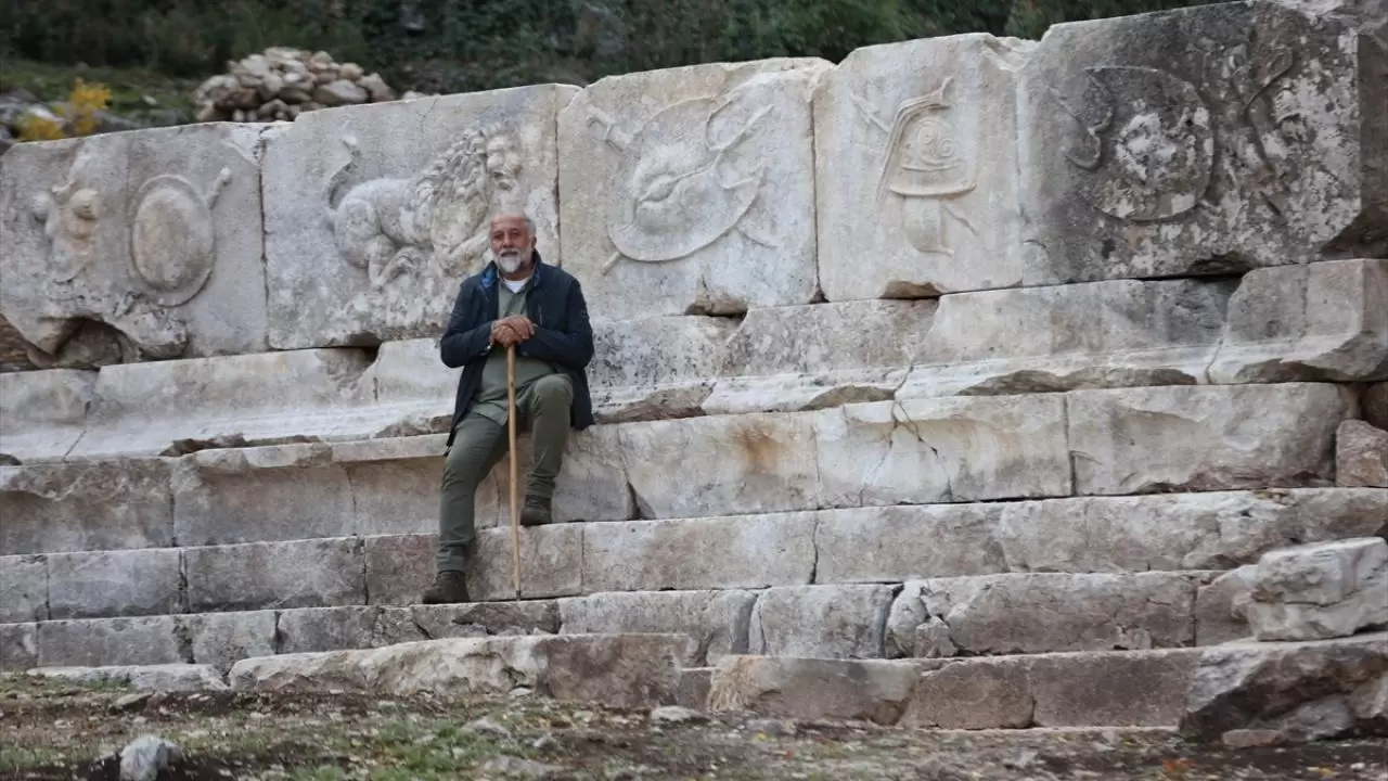 Termessos'taki iki anıt mezar ayağa kaldırılıyor 6