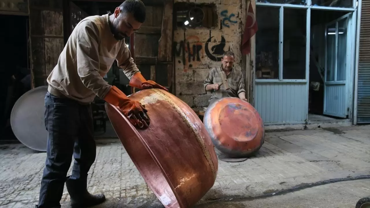 Bakırcılığın Kahramanmaraş'taki son temsilcileri mesleği yaşatmaya çalışıyor 9