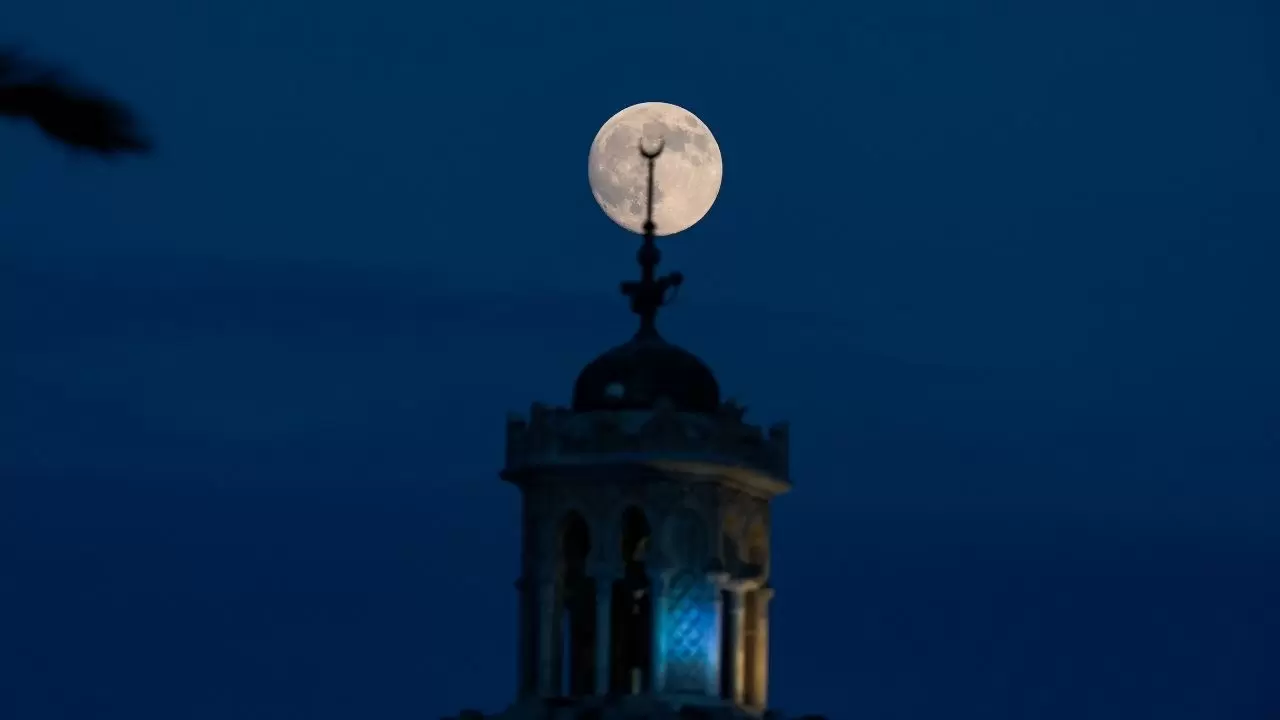 İzmir'de Dolunay geceyi aydınlattı 8