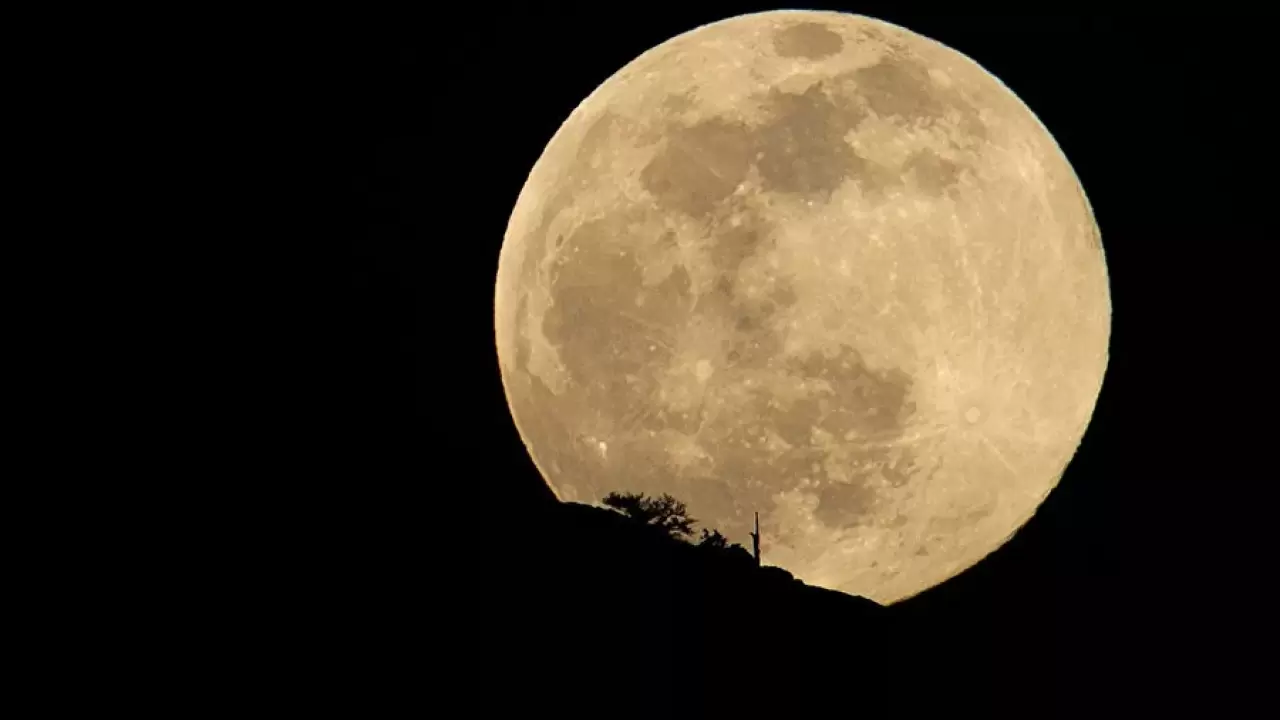 Ay’ın oluşumuna yol açan kayıp gezegenin kökeni ortaya çıktı 4