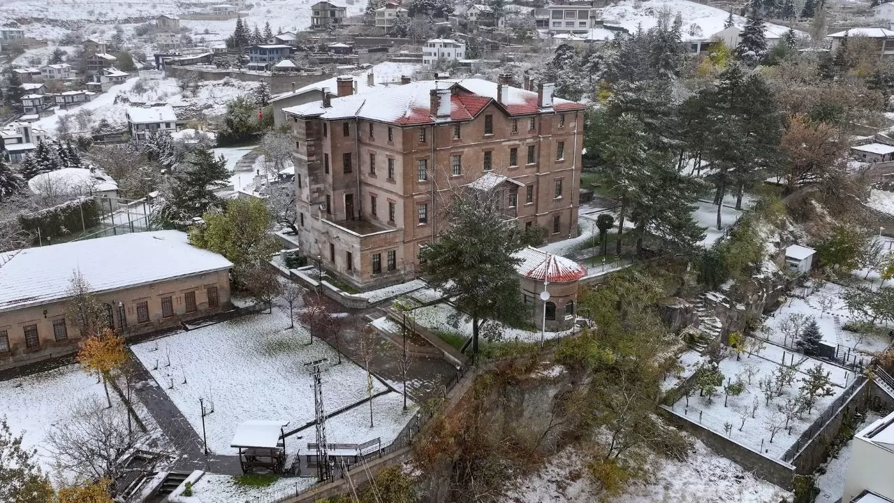 Kayseri’de kar yağışı etkili: Yüksek kesimler beyaza büründü 6