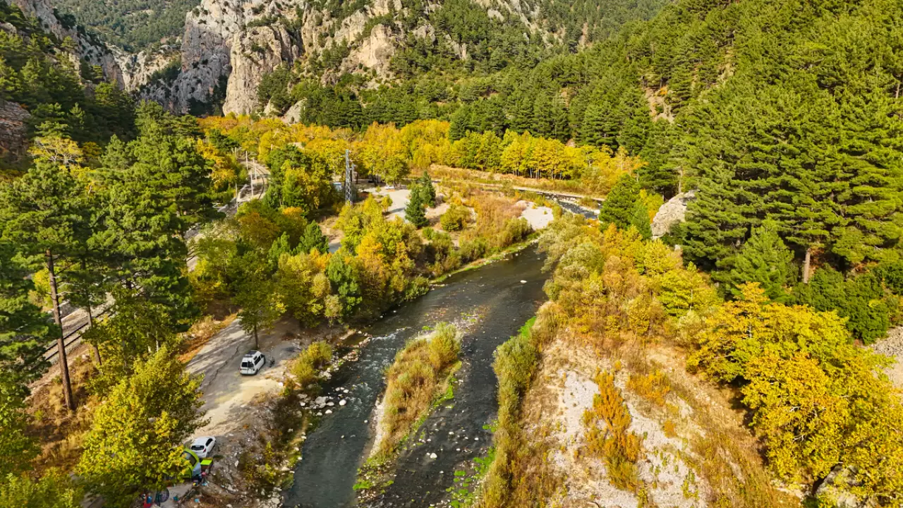 Belemedik Tabiat Parkı sonbaharın renklerine büründü 4