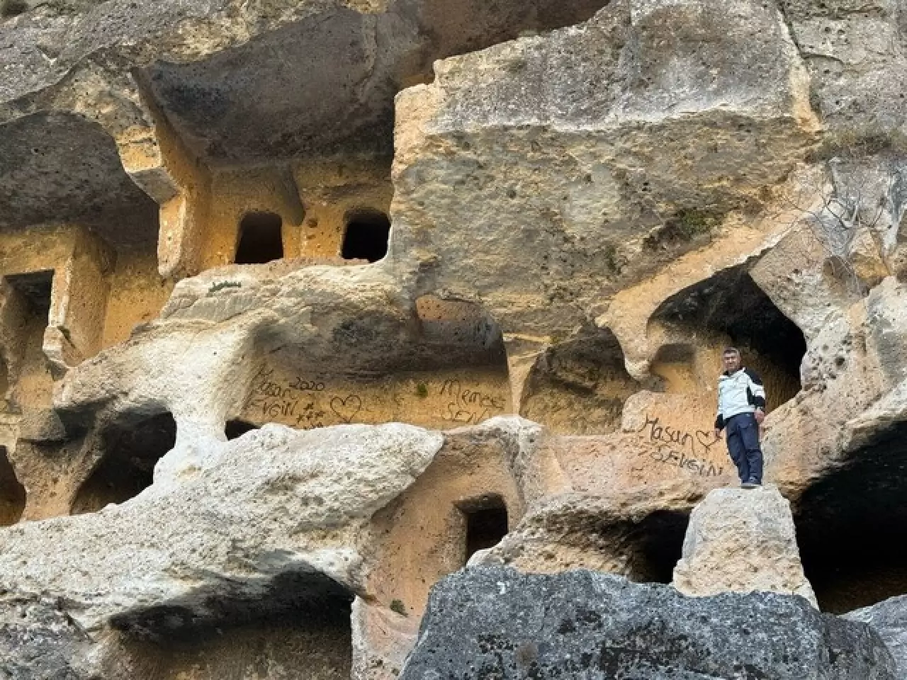 Gabar Dağı'ndaki saklı cennet: "7 katlı apartman mağarası" 5