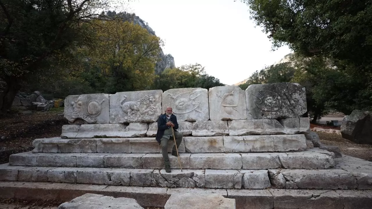 Termessos'taki iki anıt mezar ayağa kaldırılıyor 2