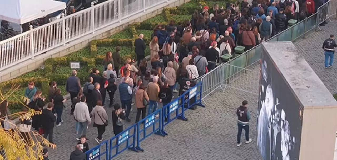 Türkiye Atatürk'ü anıyor! Dört bir yanda hayat adeta durdu 18