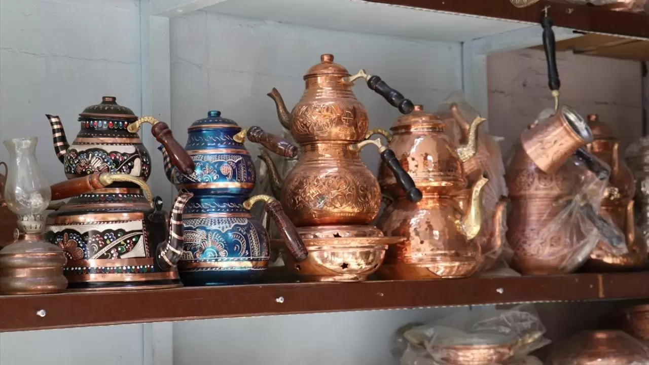 41 yıllık mesleğini bırakıp "unutulmasın" diye kalaycılığa başladı 3