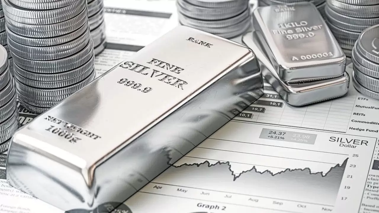 Gümüş rekor kırdı: Ons fiyatı tüm zamanların zirvesinde! 1