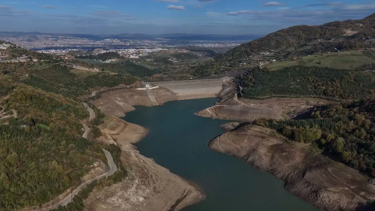 Kocaeli’nde alarm! Yuvacık Barajı’nda su seviyesi sadece %4’e düştü 4