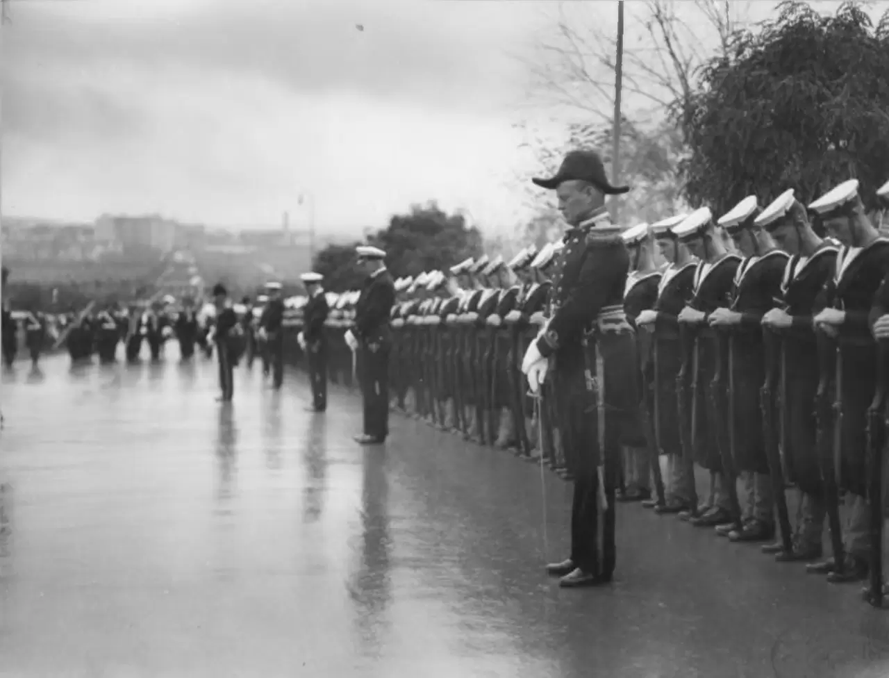 Bir ulusun gözyaşları: Arşiv fotoğraflarında Atatürk’ün ebediyete uğurlanışı 31