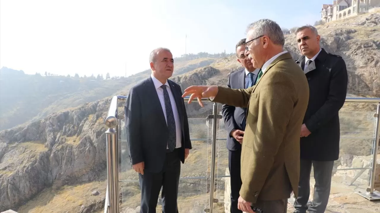 Harput Kalesi'ndeki arkeolojik kazılarla Fetih Mescidi gün ışığına çıkarılacak 5