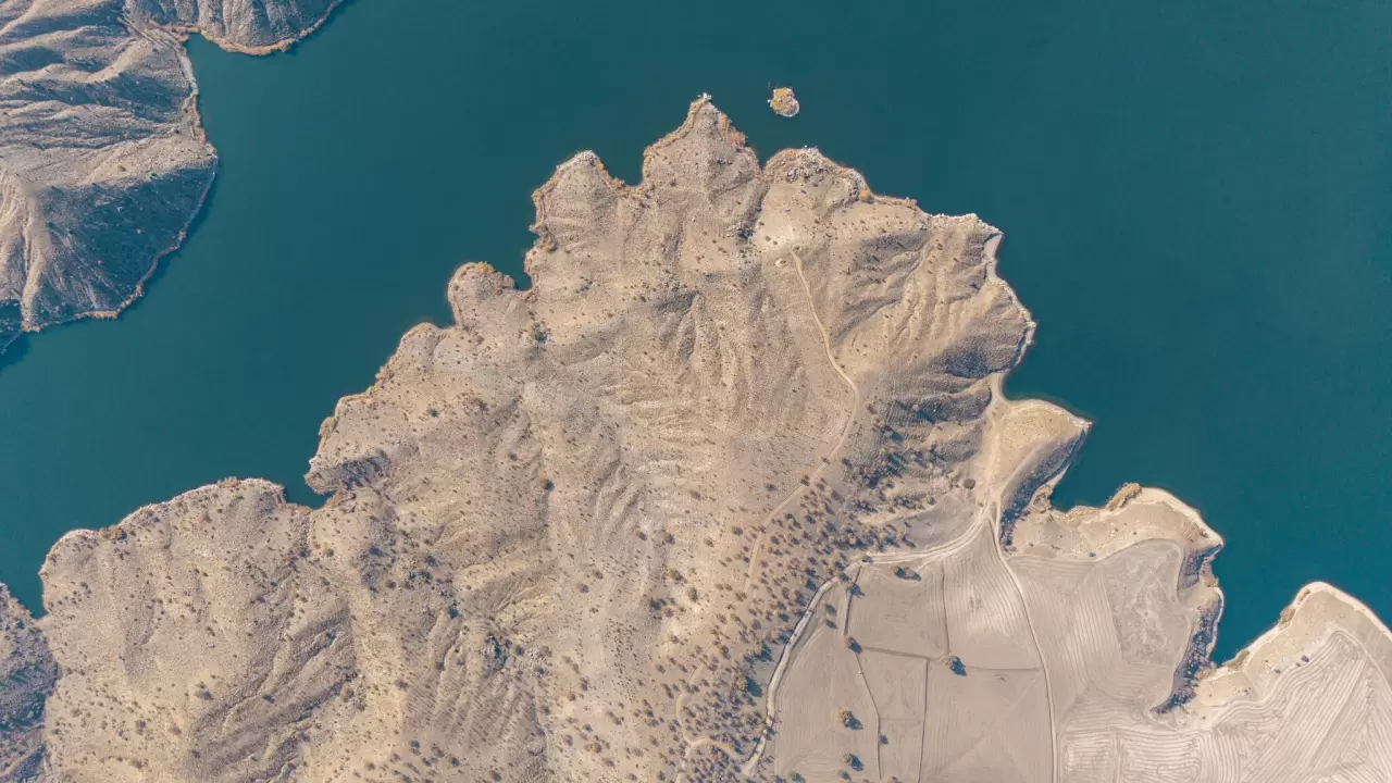 Havadan görüntülendi: Kapulukaya Barajı'nın eşsiz doğal manzarası 6