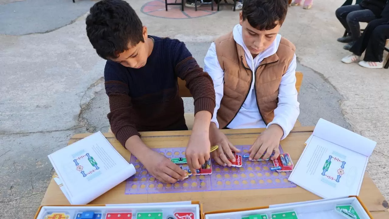 Öğretmenler kırsaldaki öğrencilere bilim ve teknoloji taşıyor 4