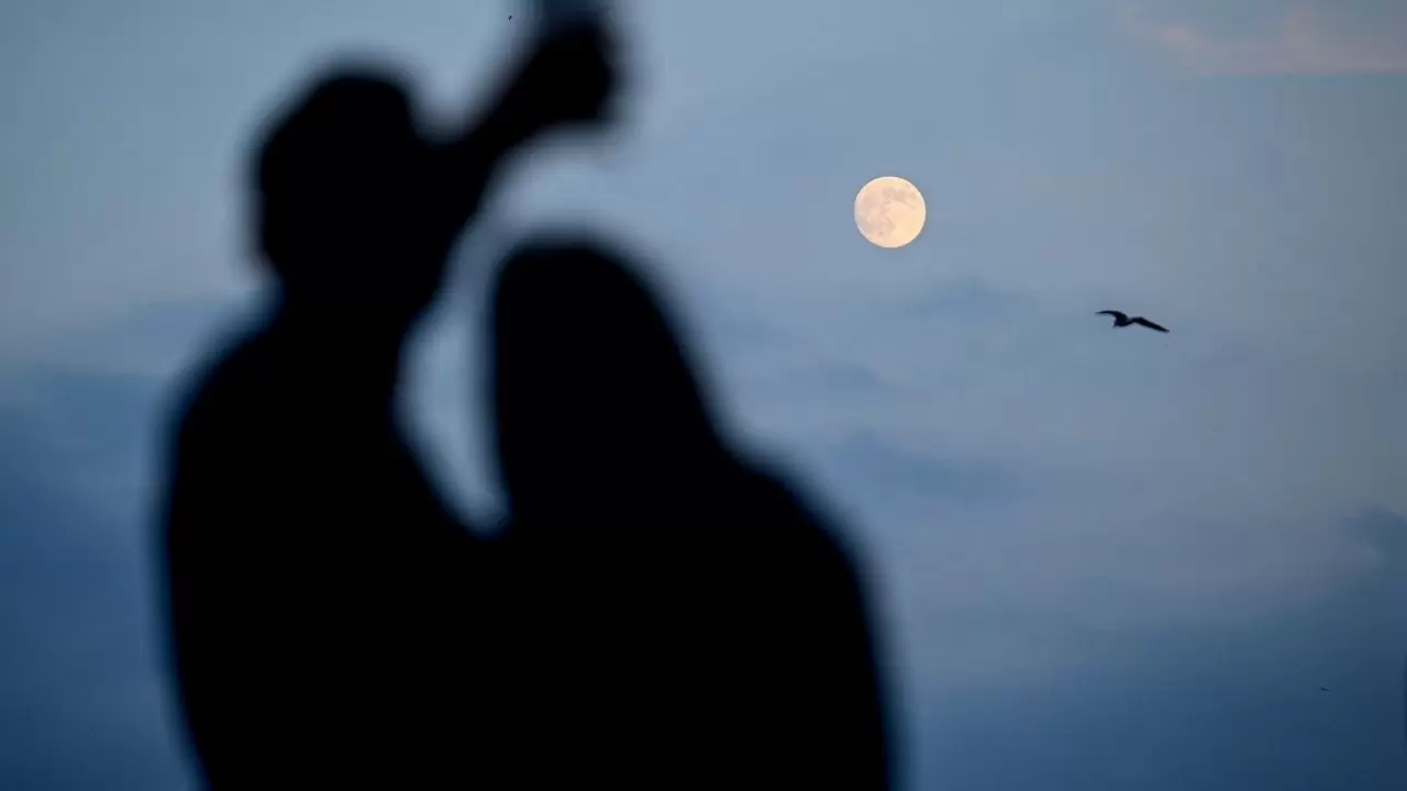 İstanbul gecesi Dolunayla büyülendi! 4