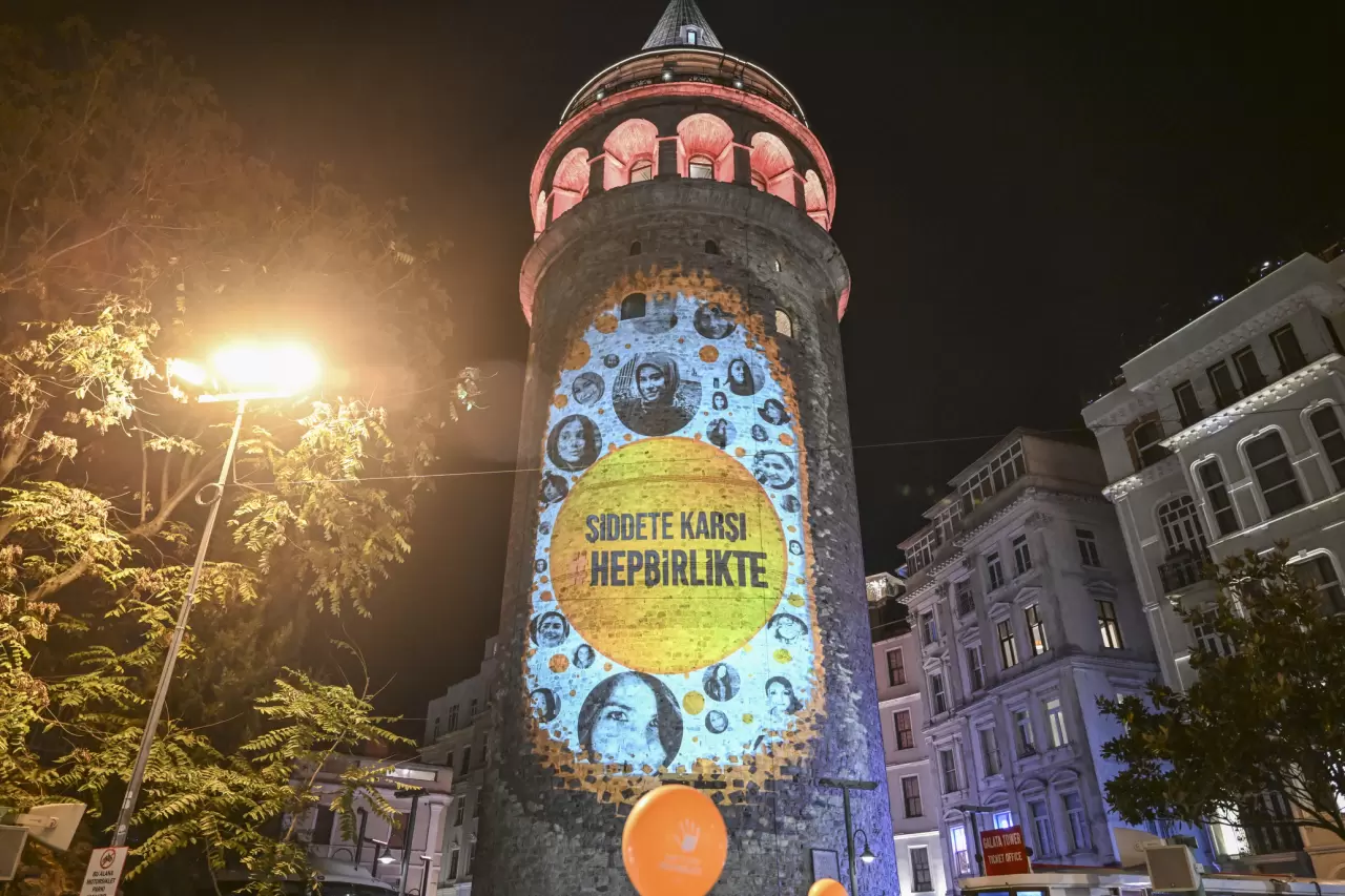 KADEM kadına yönelik şiddete karşı farkındalık çalışması düzenledi 3