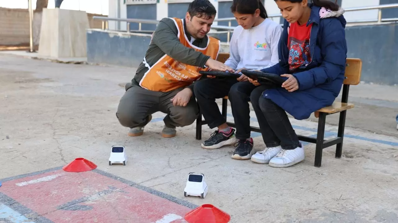 Öğretmenler kırsaldaki öğrencilere bilim ve teknoloji taşıyor 10