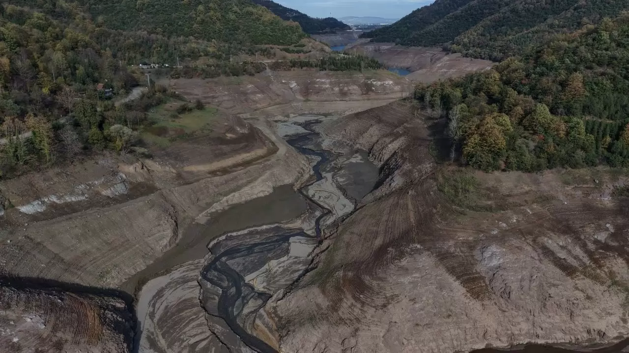 Kocaeli’nde alarm! Yuvacık Barajı’nda su seviyesi sadece %4’e düştü 8
