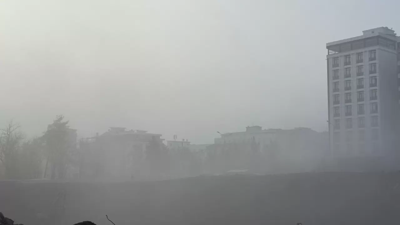 Diyarbakır’da yoğun sis ulaşımı olumsuz etkiledi 3