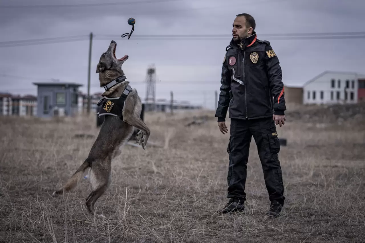 Sessiz kahraman Melo: 8 yılda 160 görevde hayatlara dokundu 1