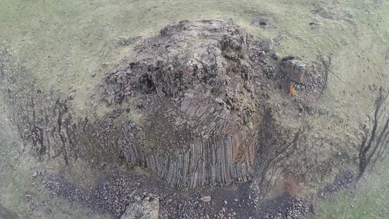 Muş'ta beşgen bazalt kayalıklar ilgi çekiyor 10