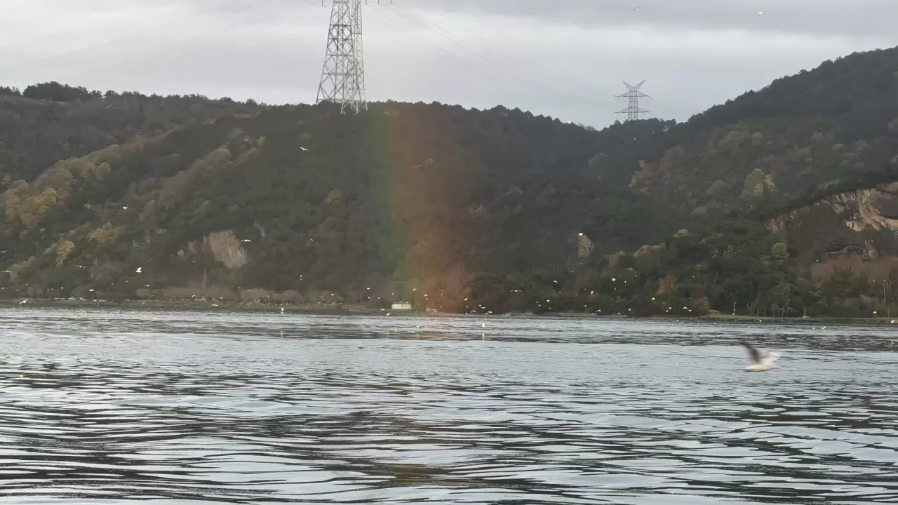 Yağmurun ardından İstanbul Boğazı’nda gökkuşağı şöleni 2