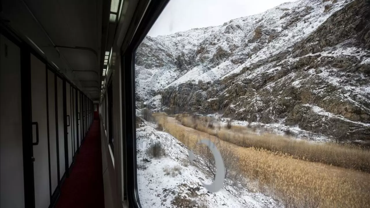 Kışın masalsı seyahati: Turistik Doğu Ekspresi ile 33 saatlik eşsiz yolculuk! 8