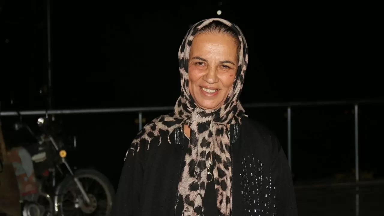 Hatay’da yürek ısıtan anlar! Down Sendromlu Ezgi’nin gelinlik hayali gerçek oldu 4