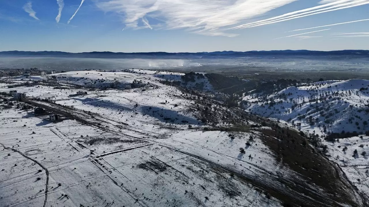 Kar sonrası güneş sürprizi! Bolu Gerede’de kartpostallık görüntüler 6