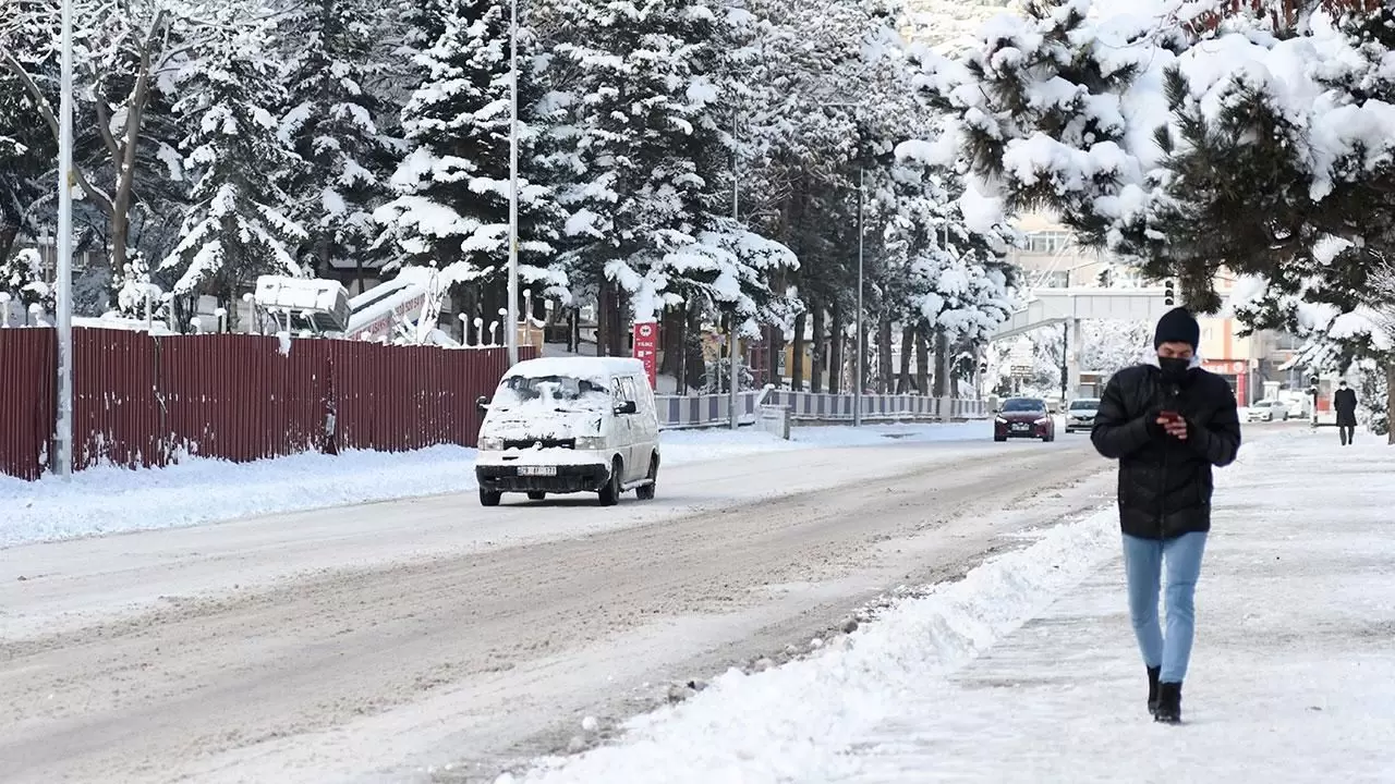 Hava bir anda değişiyor! Meteoroloji uyardı: Yağmur, kar, sis kapıda 6