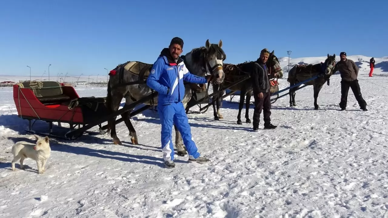 Kış turizminin gözdesi Sarıkamış’ta sezon açıldı, eğlence başladı 1