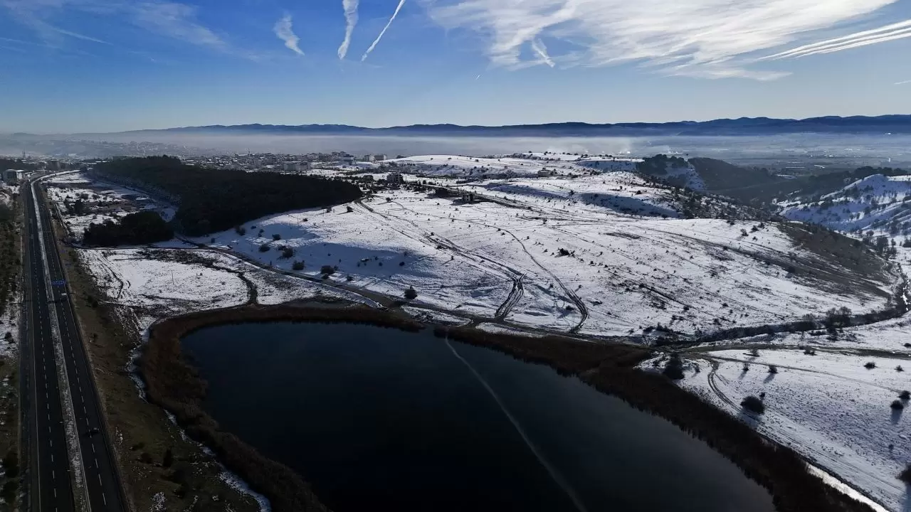Kar sonrası güneş sürprizi! Bolu Gerede’de kartpostallık görüntüler 7