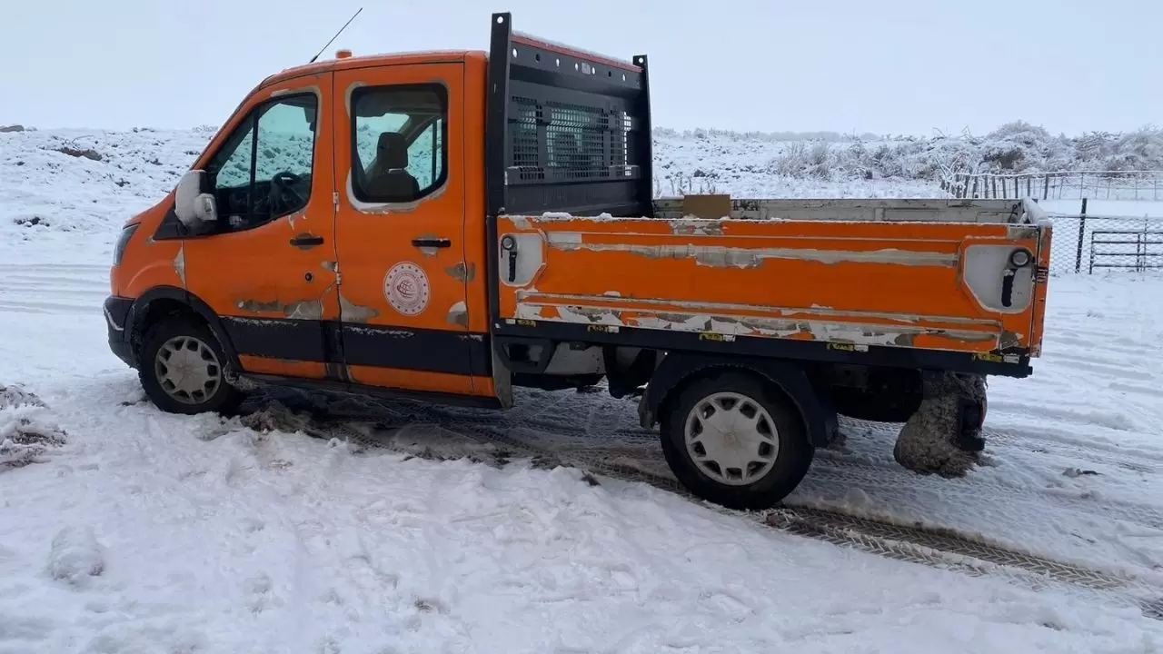 Yoğun sis ve kar Türkiye’yi beyaza bürüdü! Görüş mesafesi 15 metreye düştü 8
