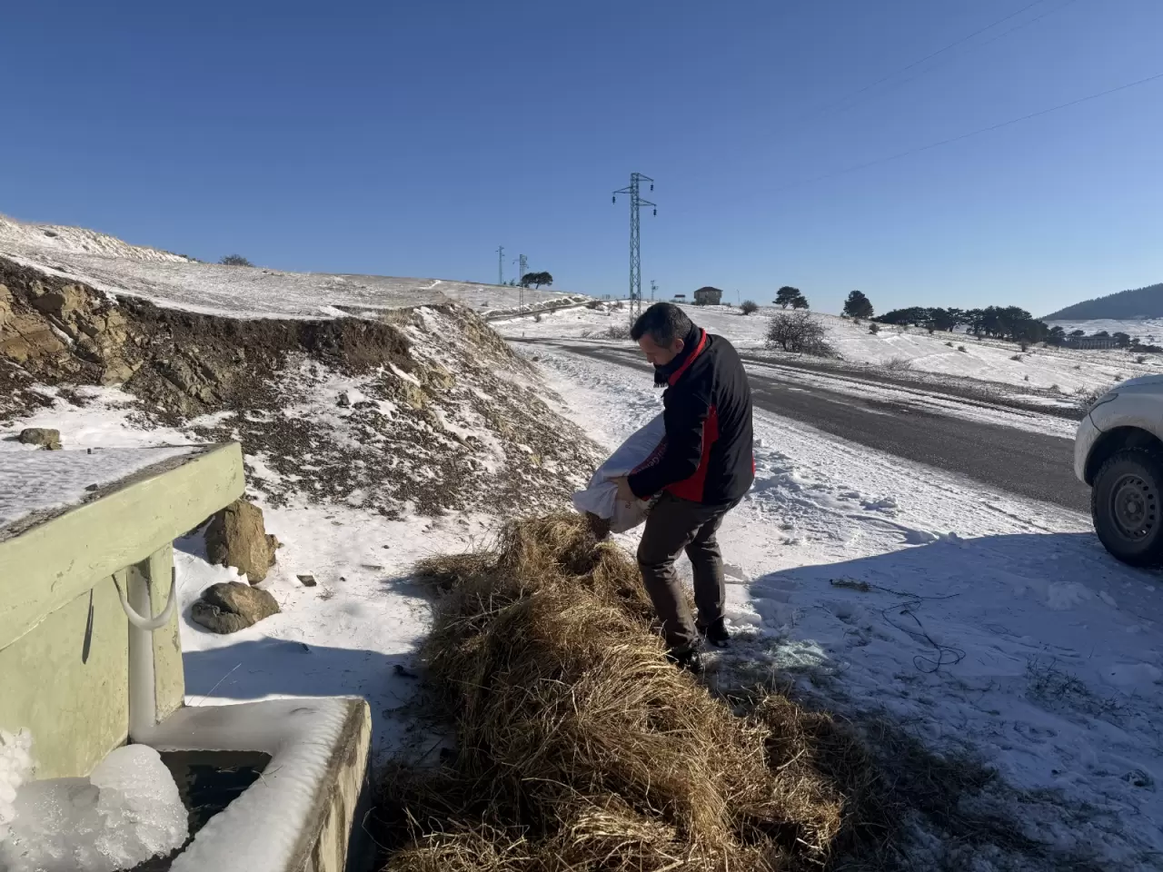 Alaçam’da kış kendini gösterdi! Ormanlar beyaza büründü 2