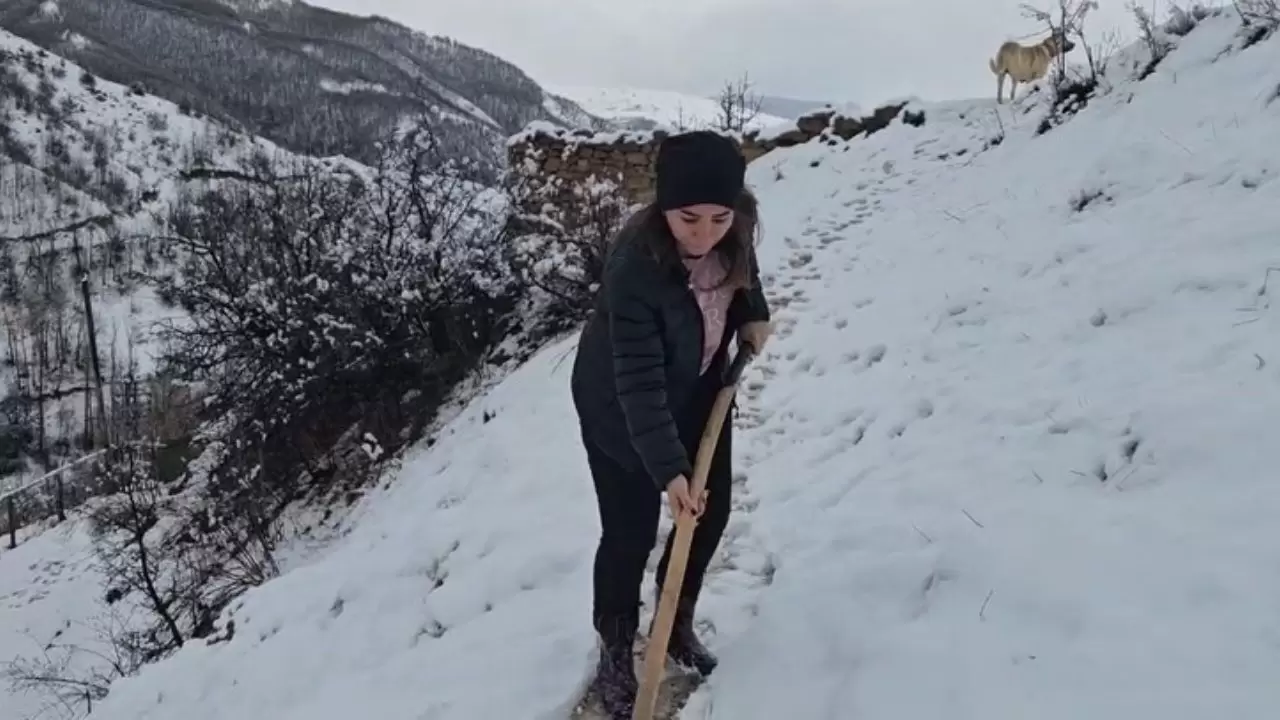 Doğu’da kış kapıyı çaldı! Erzincan ve Bayburt beyaza büründü: Yaylalar, köyler, geçitler kar altında 2